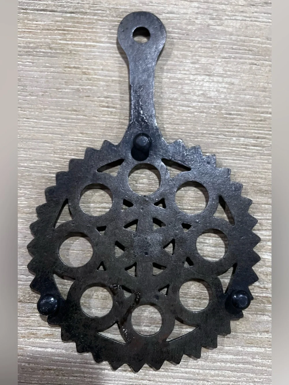 Vintage Cast Iron Starburst Trivet Pennsylvania Dutch Style 8½”